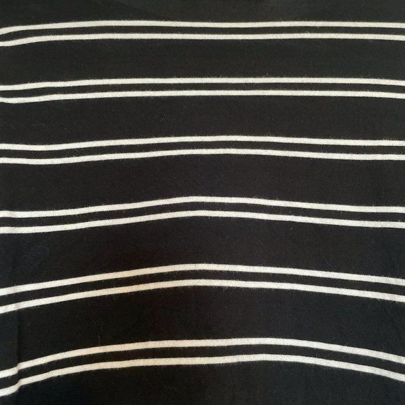 Zara Long Sleeved Crop Top - Picture 4 of 4